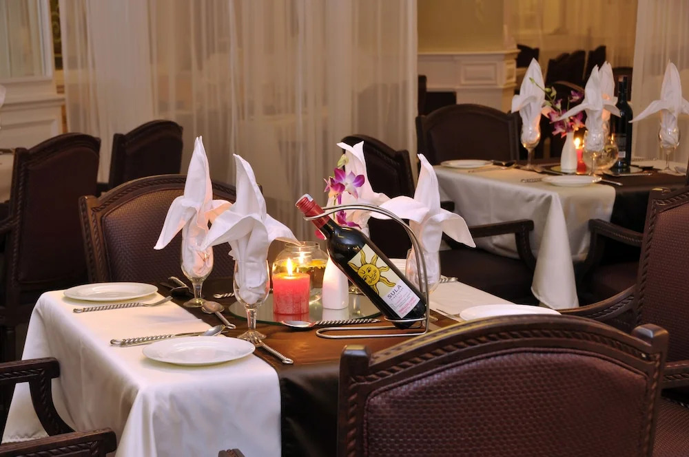 Photo - The Central Court