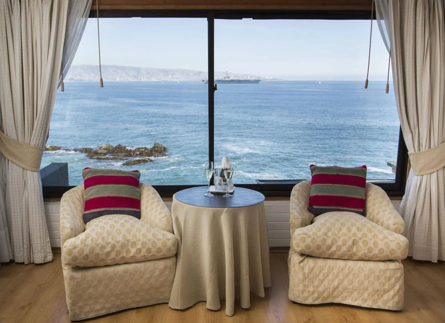 Photo - Hotel Oceanic