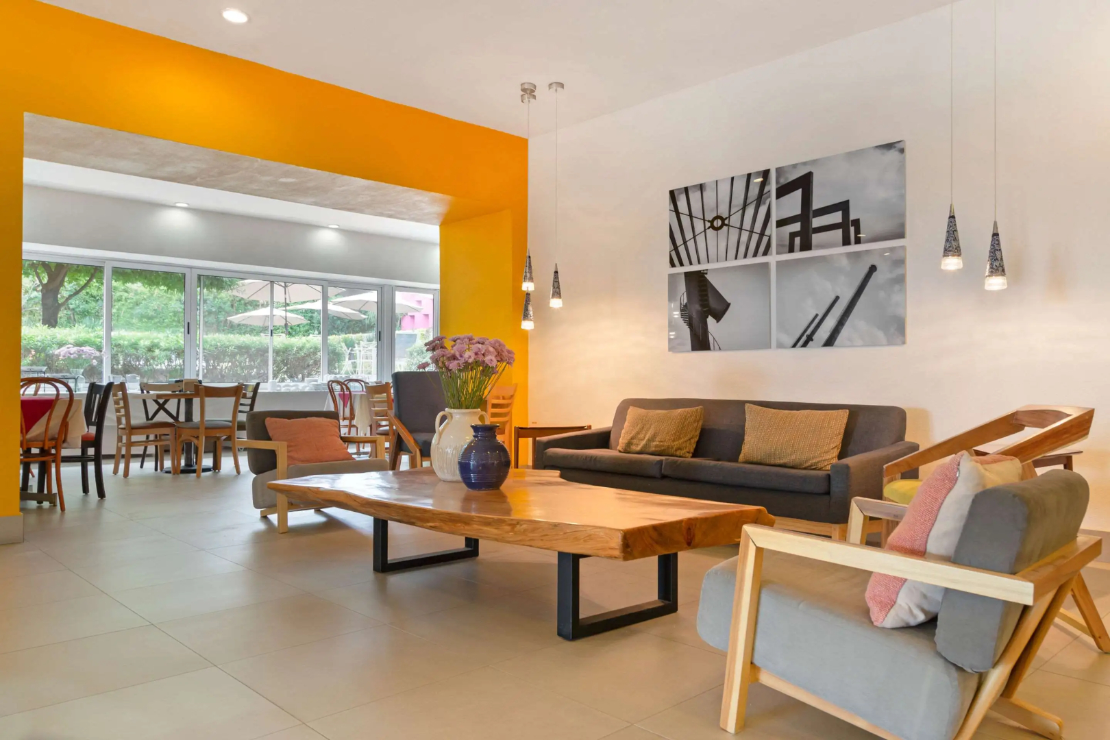 Photo - Comfort Inn Monterrey Valle