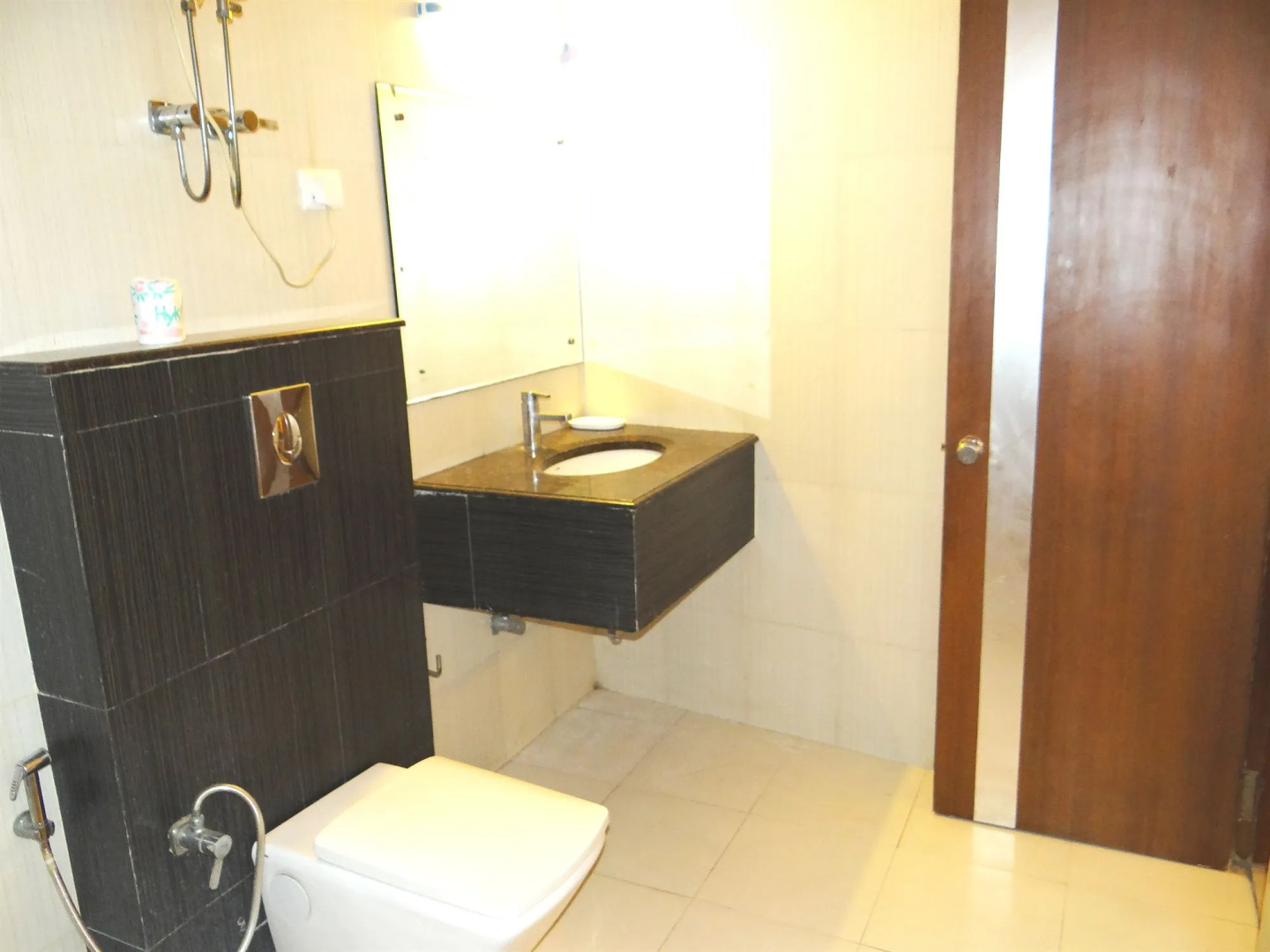 Photo - Hotel Delhi 37