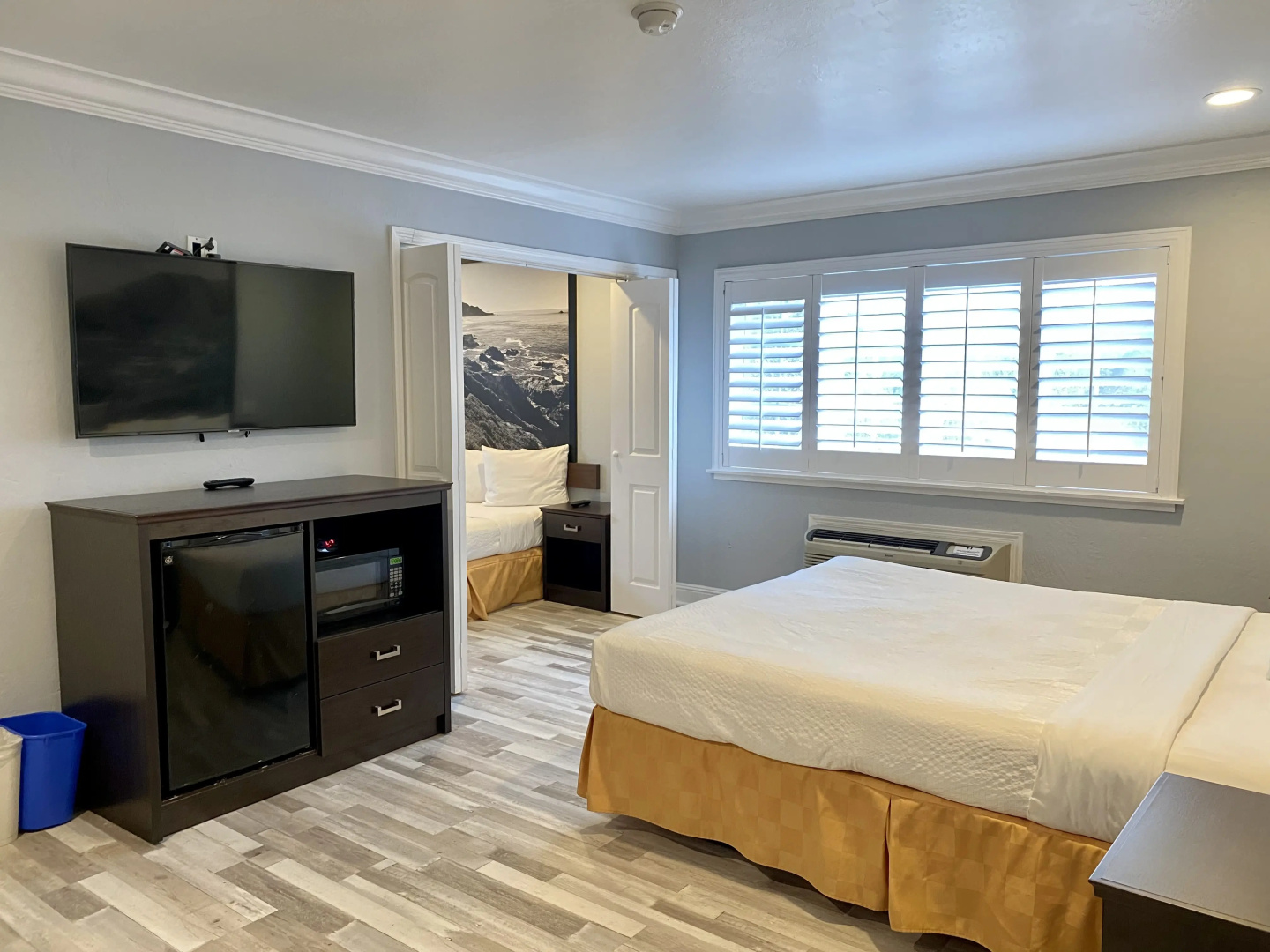 Photo - Aura Inn Monterey