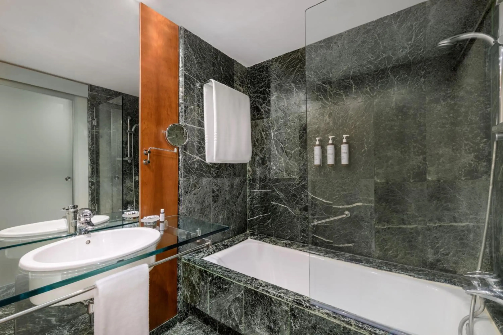 Photo - Hotel 88 Blok M Jakarta By WH