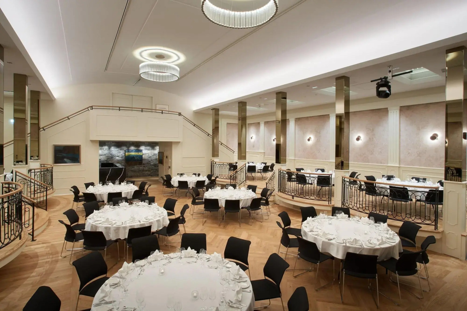 Photo - Iceland Parliament Hotel, Curio Collection By Hilton