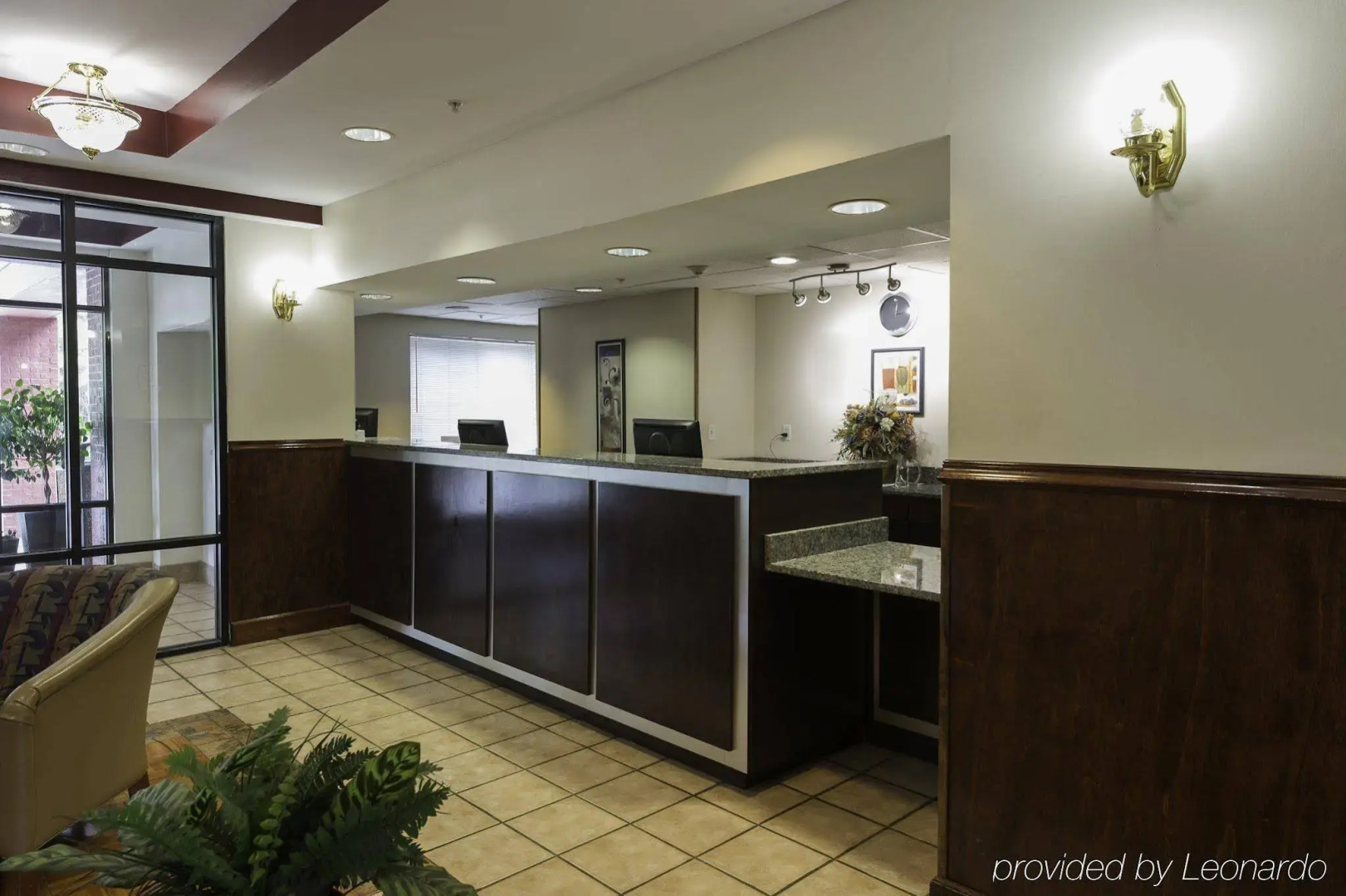 Photo - Red Roof Inn & Suites Savannah Airport