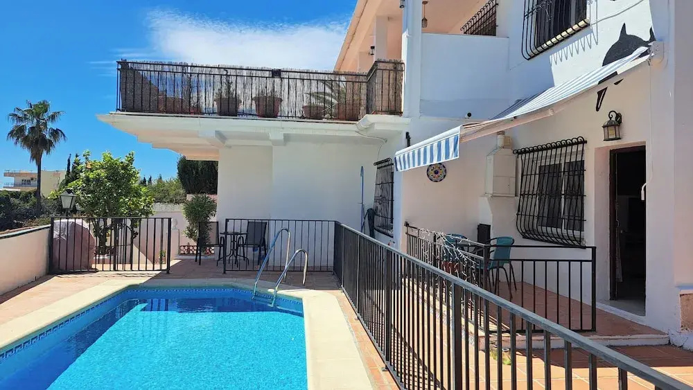 Foto - 2 Bed Villa - Sleeps 5 - Private Pool & Garden