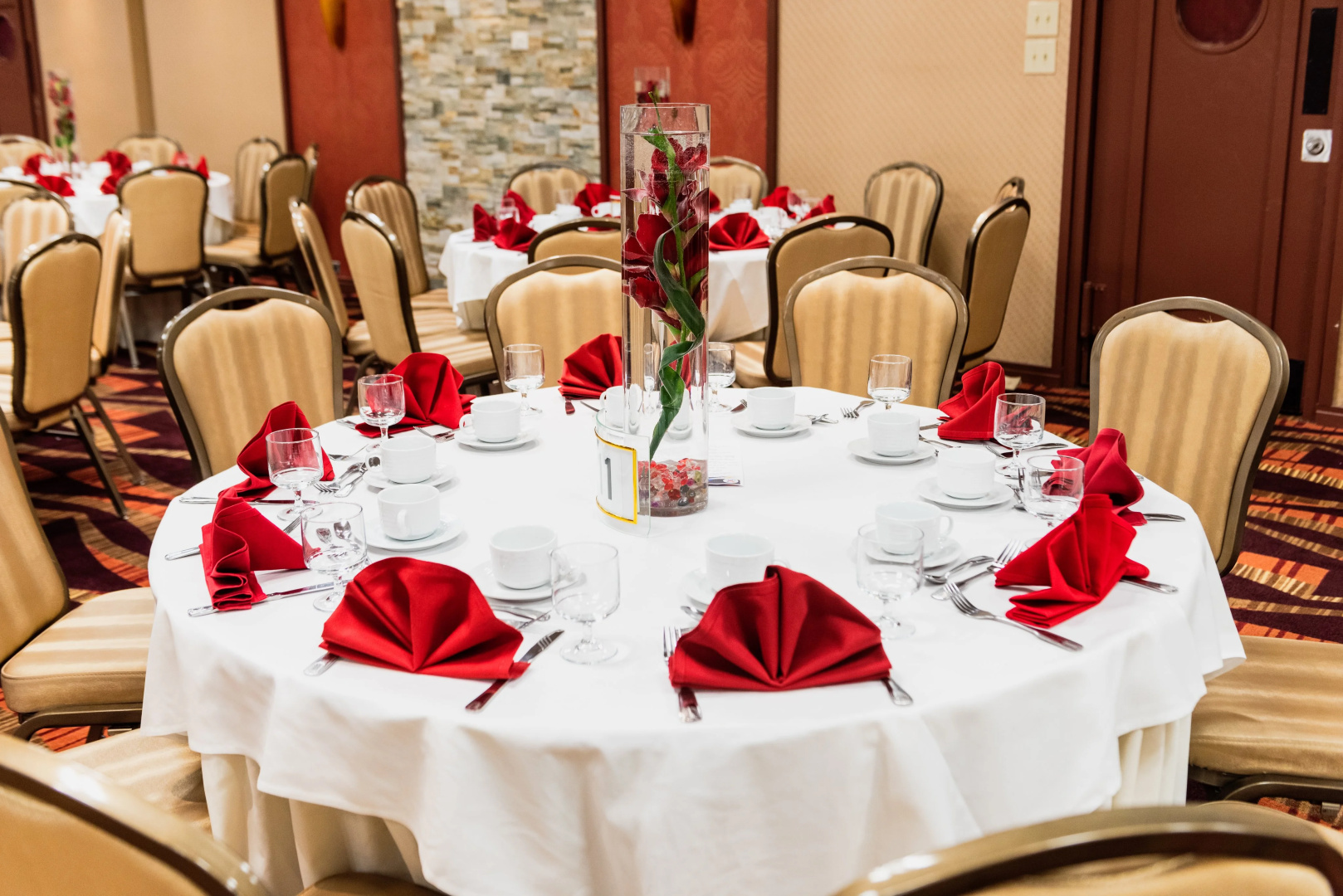 Photo - Holiday Inn Newark International Airport by IHG
