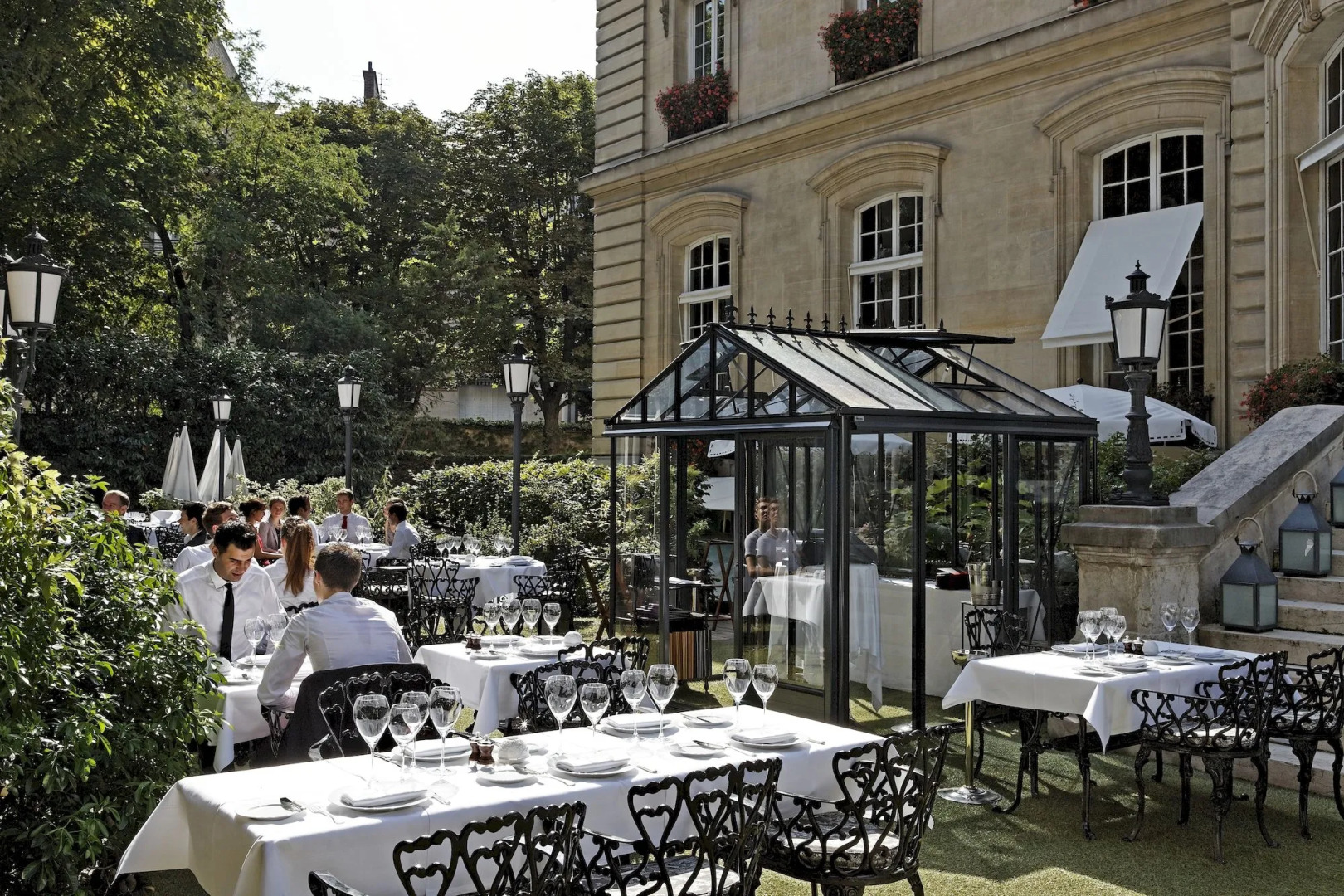 Photo - Saint James Paris