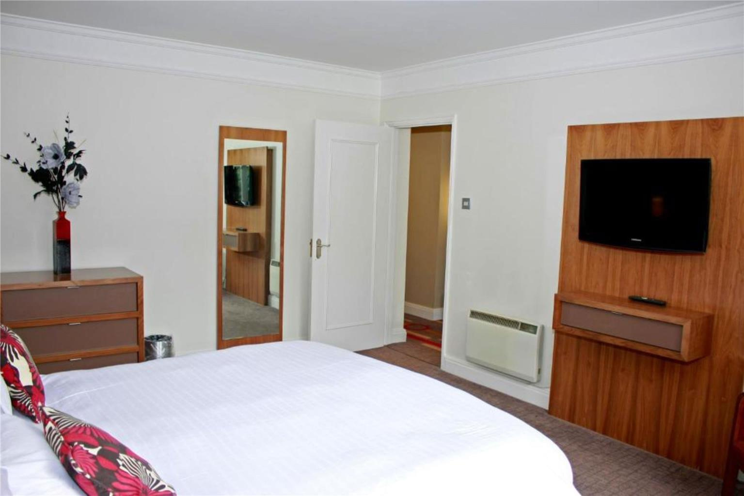 Photo - Bromsgrove Hotel