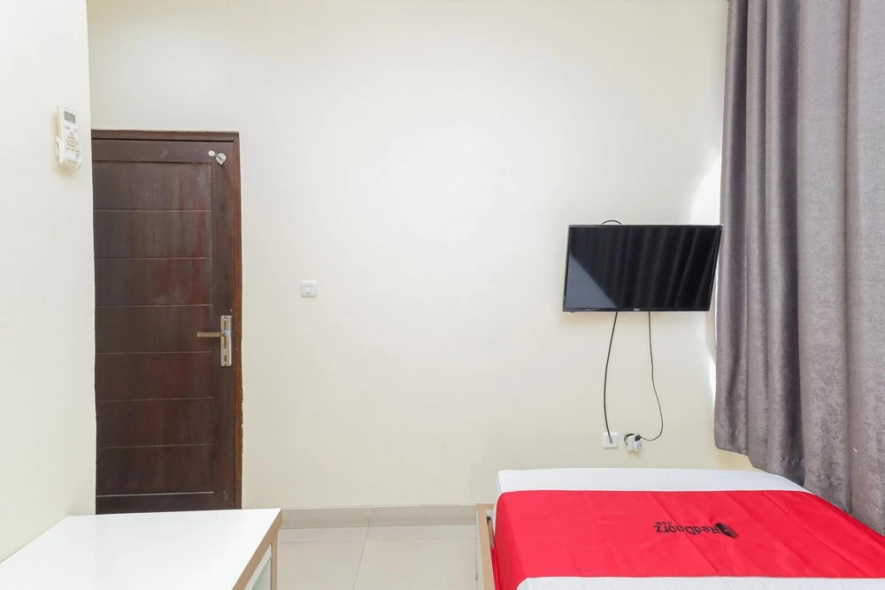 Photo - RedDoorz Syariah near Stasiun Karet