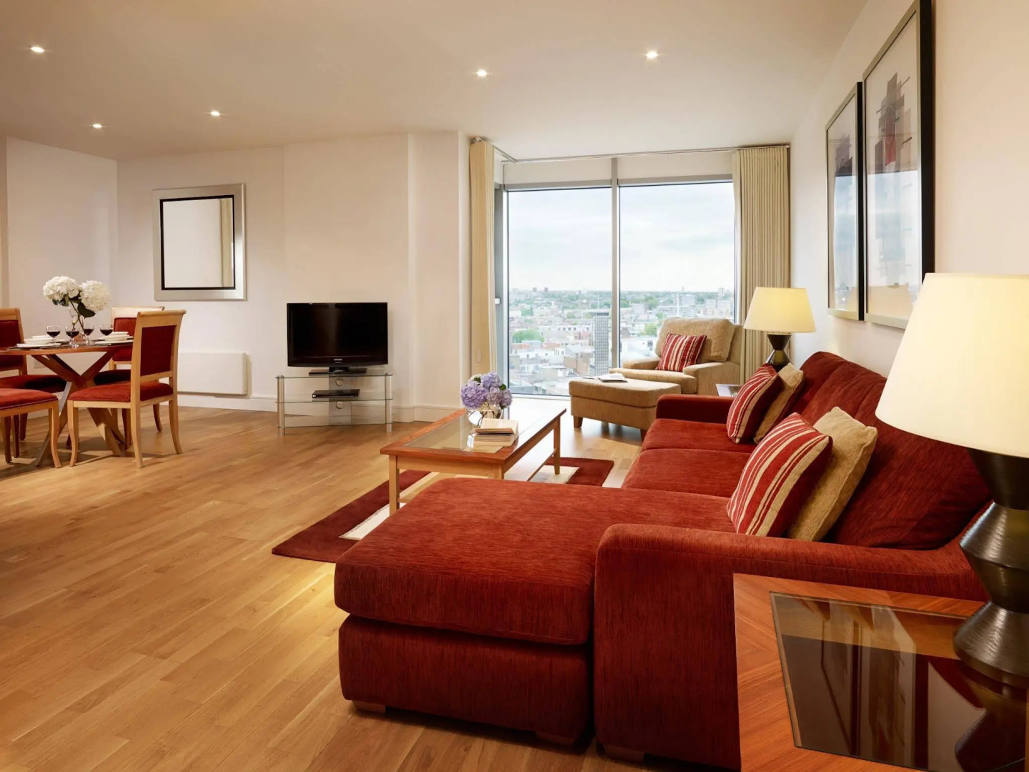 Foto - Marlin Aldgate Tower Bridge