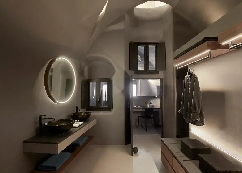 Photo - Kivotos Santorini - Preferred Hotels & Resorts