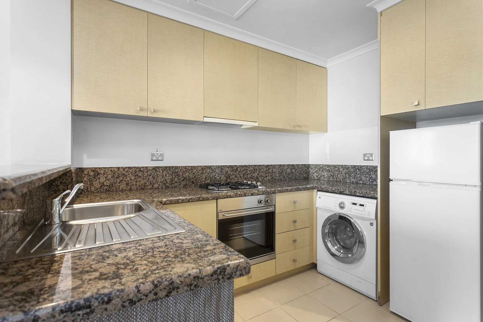 Photo - Clarion Suites Gateway