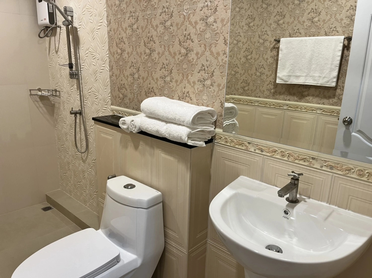 Foto - Anwari Hotel