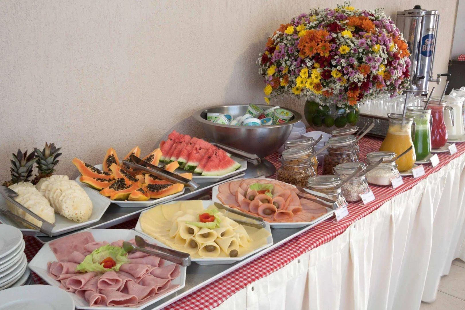 Photo - Tambau Beach Hotel