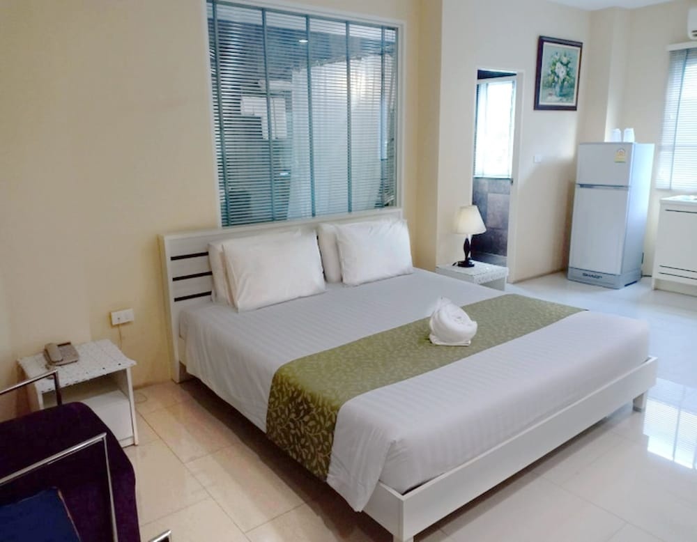 V Verve Service Apartment Hotel