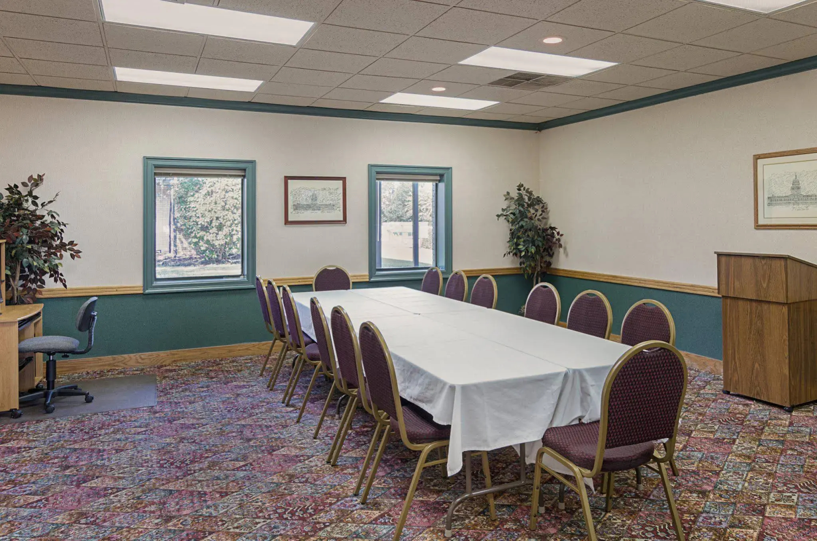 Photo - Quality Inn Ennis