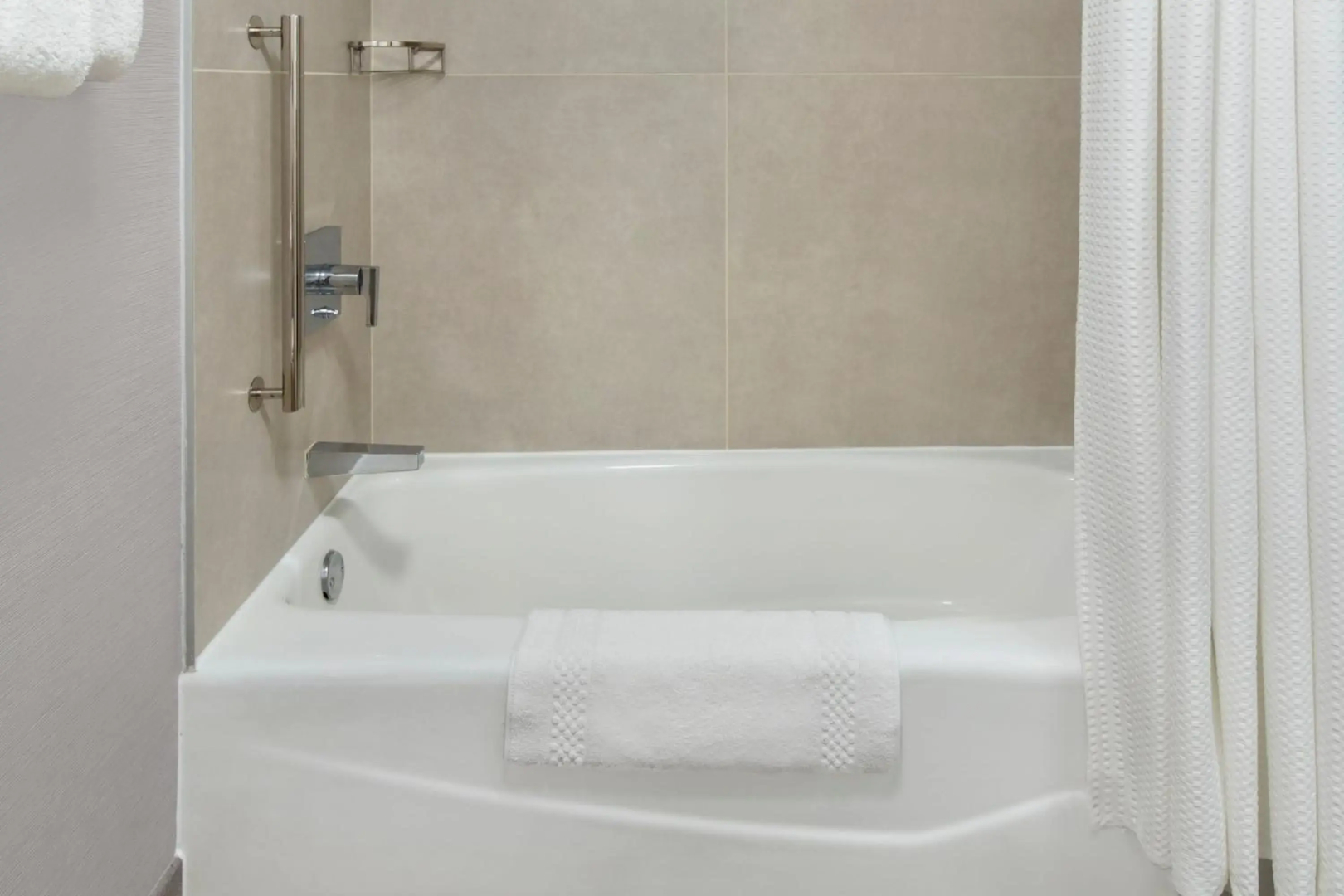 Foto - Courtyard by Marriott Tarrytown Westchester County