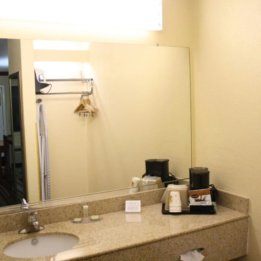 Foto - Super 8 by Wyndham San Marcos
