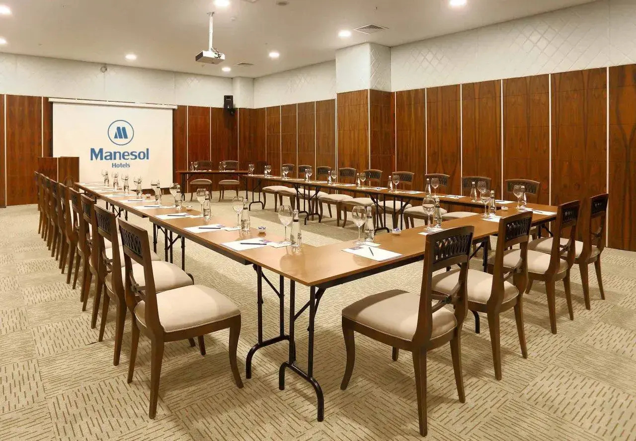 Photo - Crowne Plaza Istanbul - West