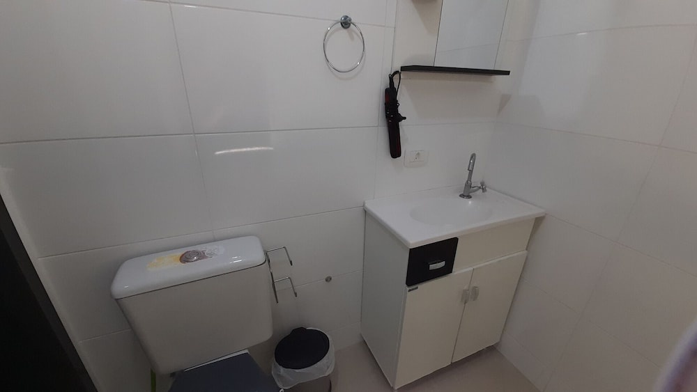 Apto 104 Ed Dambros ótima localização