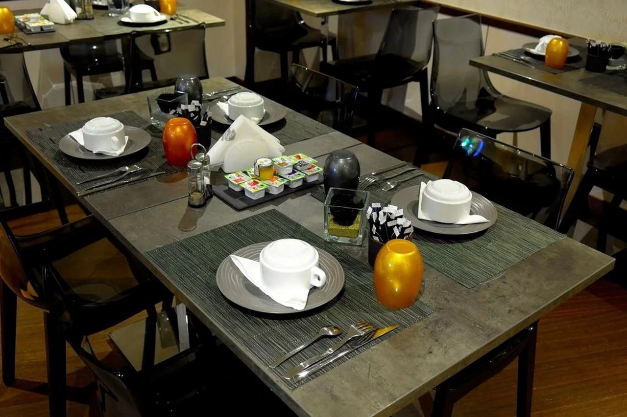 Photo - Best Western Empire Elysees