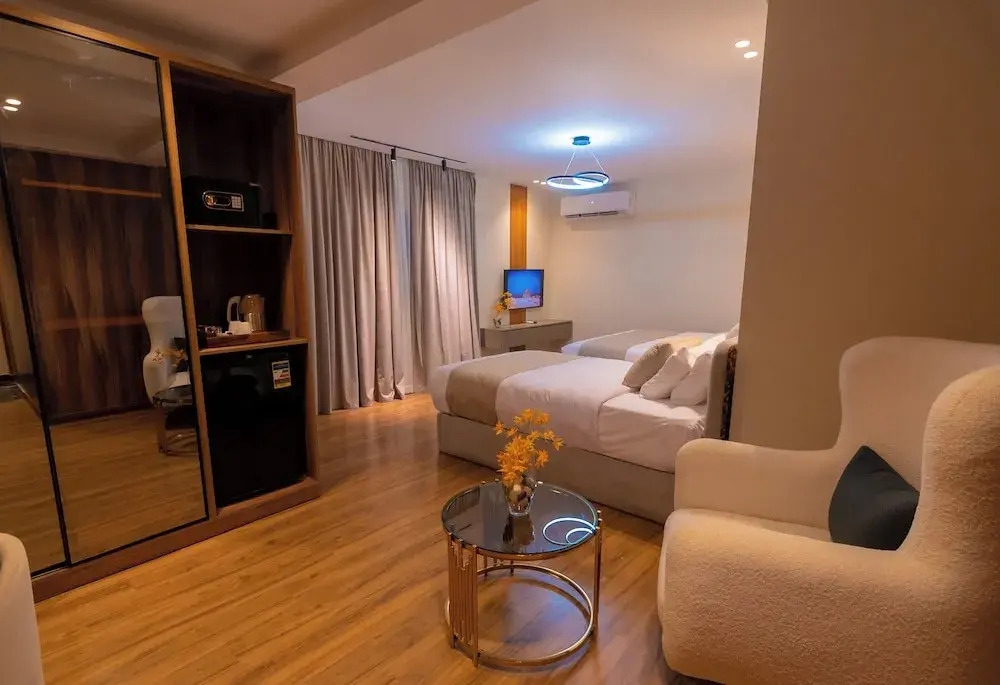 Foto - Spire West Hotel