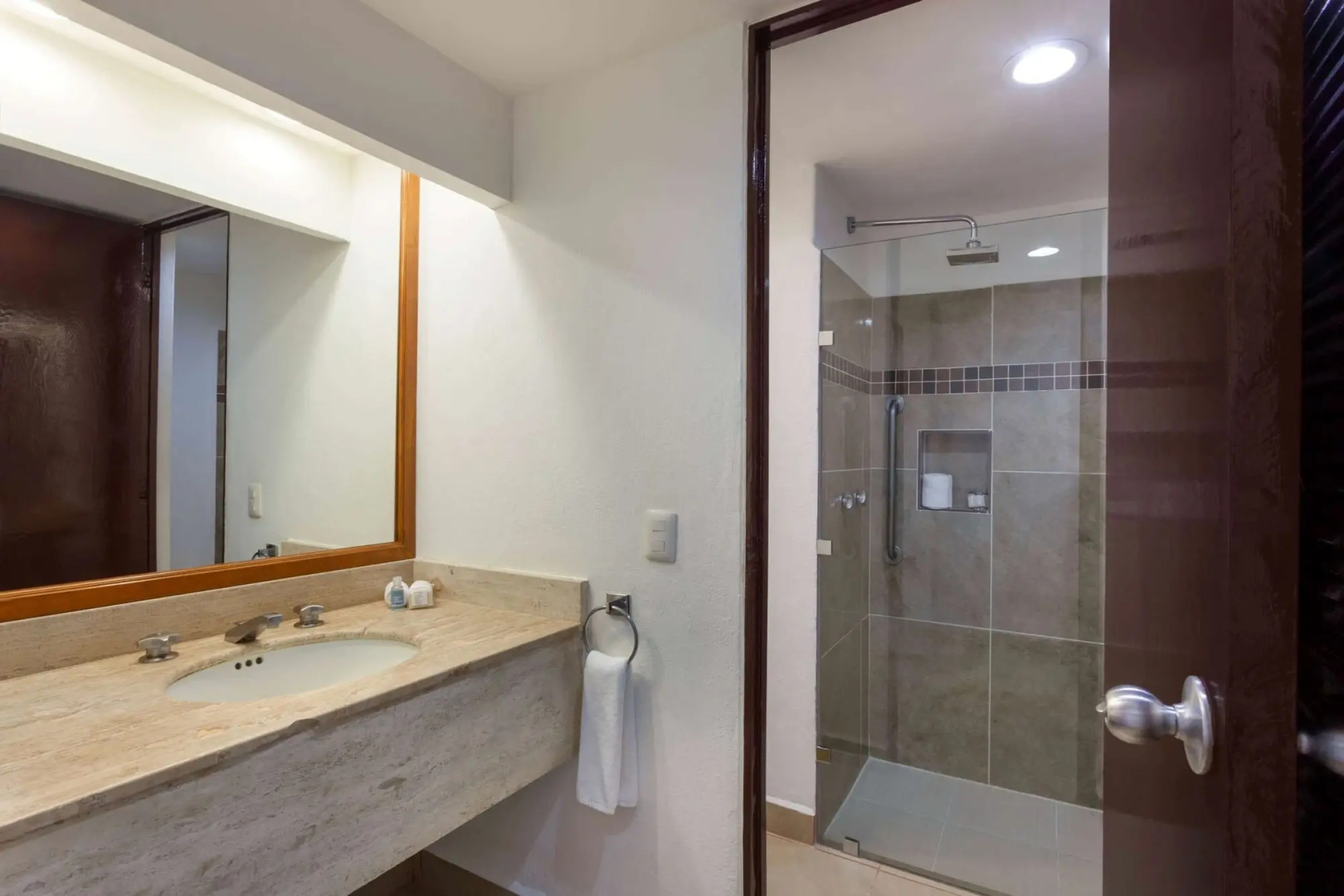 Photo - Cozumel Hotel & Resort, Trademark Collection by Wyndham