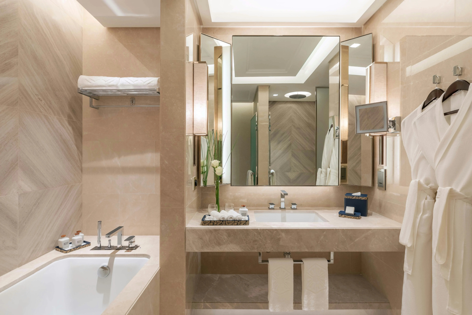 Photo - Taj Exotica Resort & Spa, The Palm, Dubai