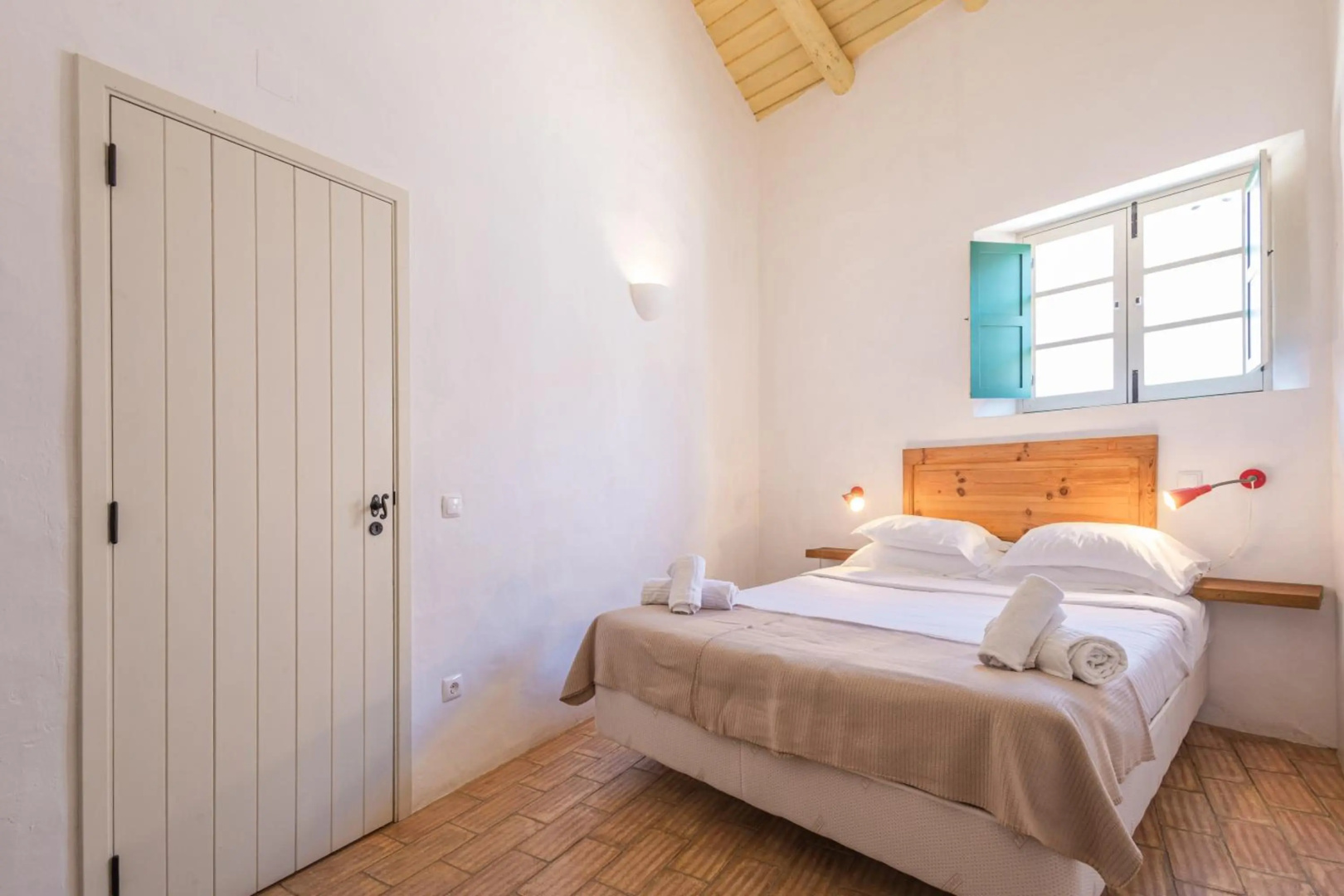 Photo - Aldeia da Pedralva by WOT Signature
