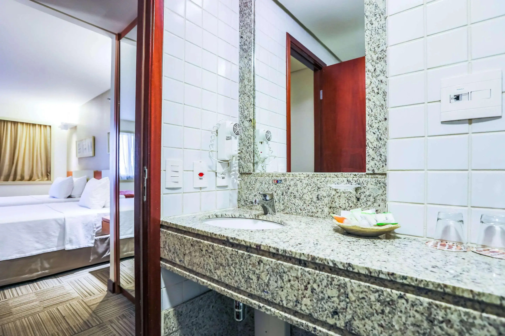 Foto - Comfort Suites Brasília