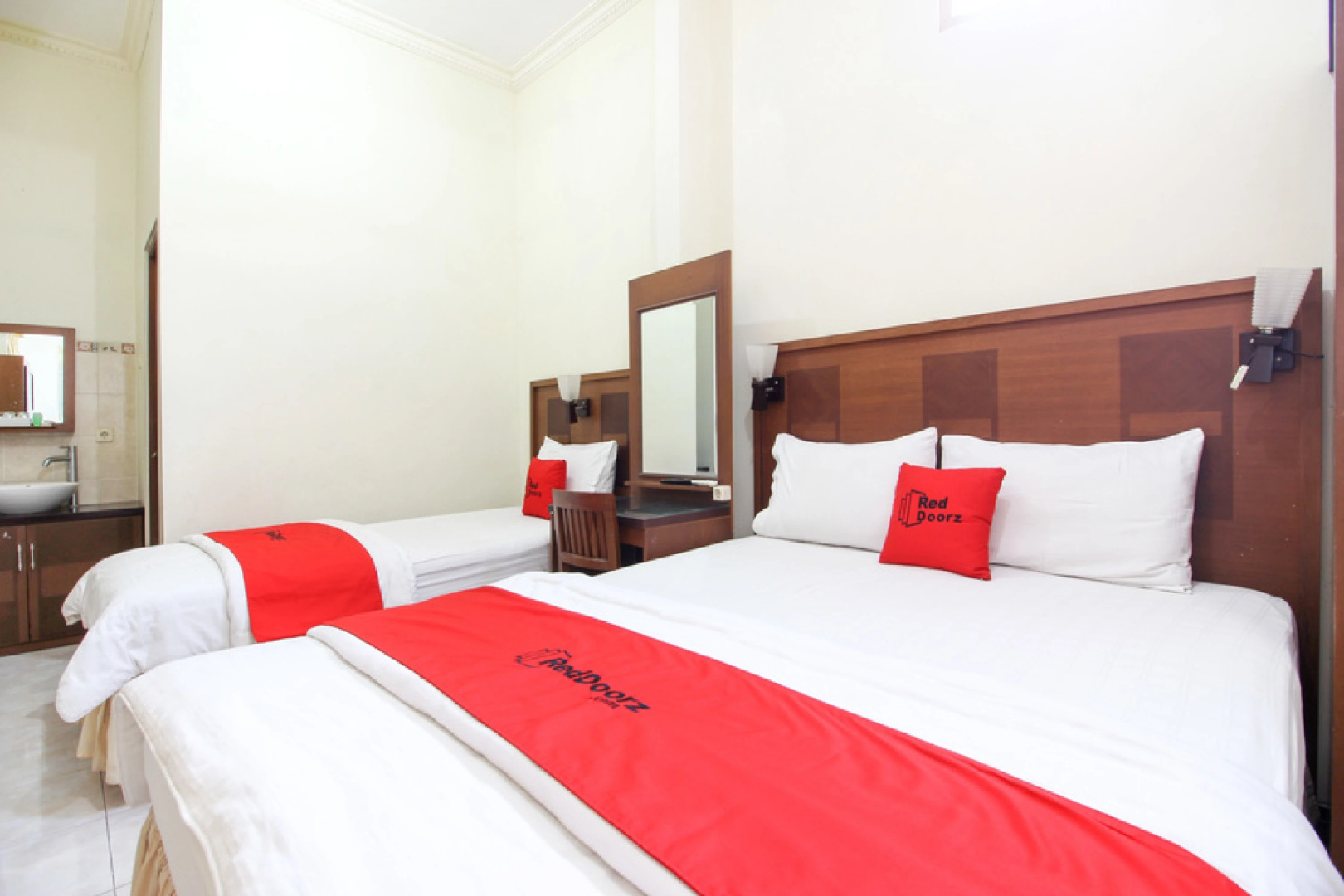 Photo - RedDoorz Plus @ Tegal Panggung