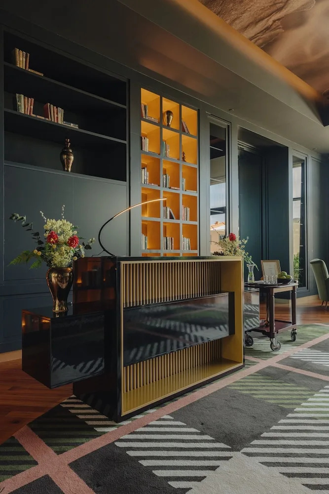 Photo - The Reserve - within Savoy Palace - The Leading Hotels of the World