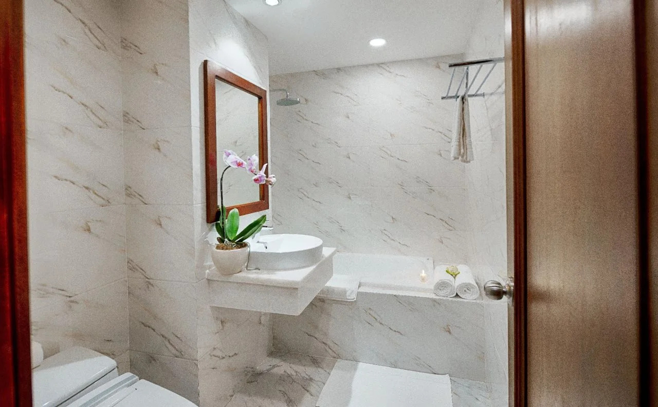 Photo - Happy Life Grand Hotel & Rooftop Skybar