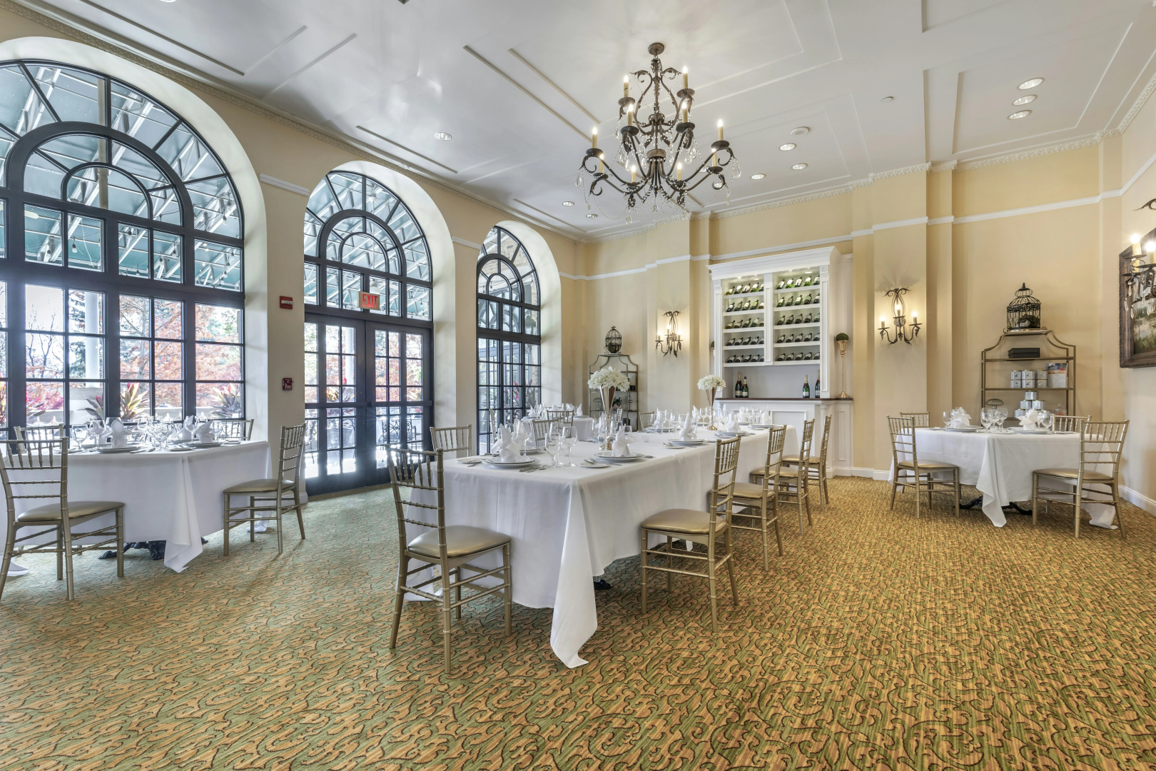 Photo - Omni Shoreham Hotel