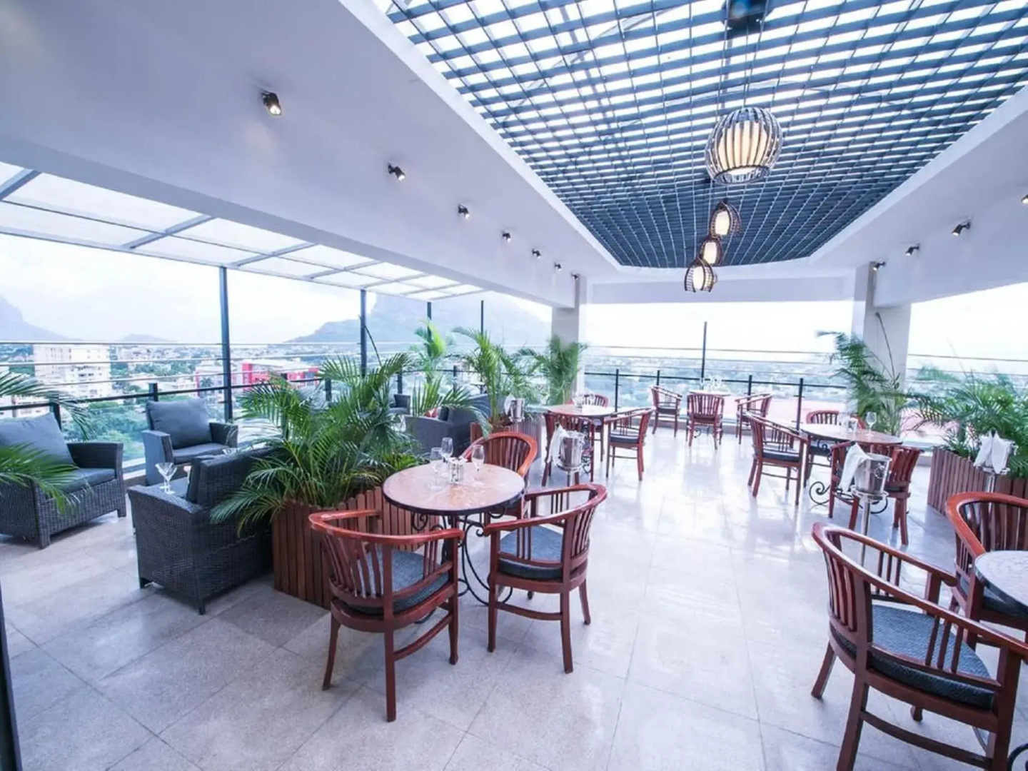 Photo - Palms Hotel