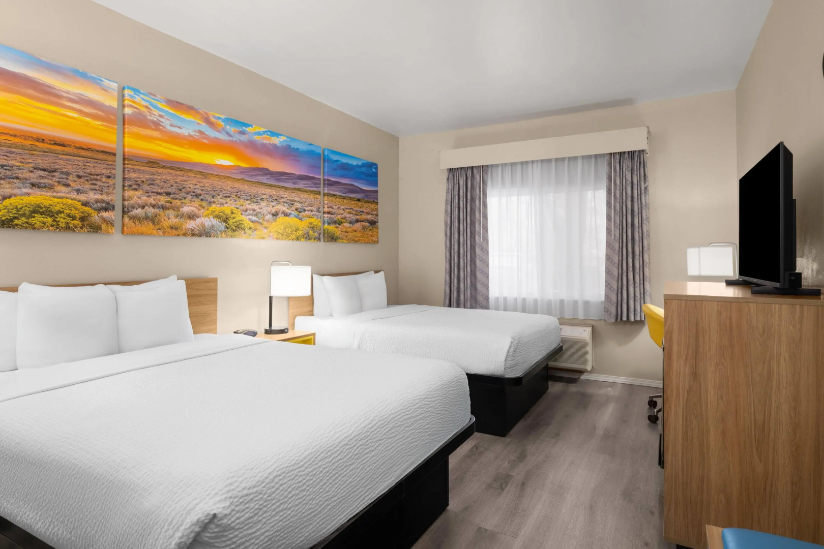 Photo - Days Inn & Suites by Wyndham Airport Albuquerque