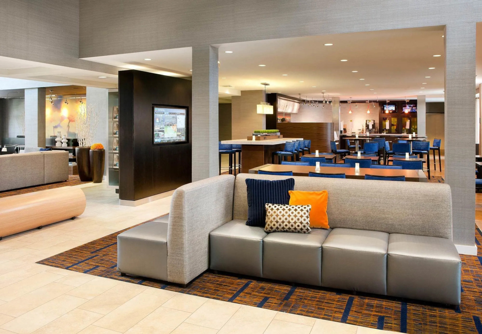 Photo - Courtyard by Marriott Oakland Airport