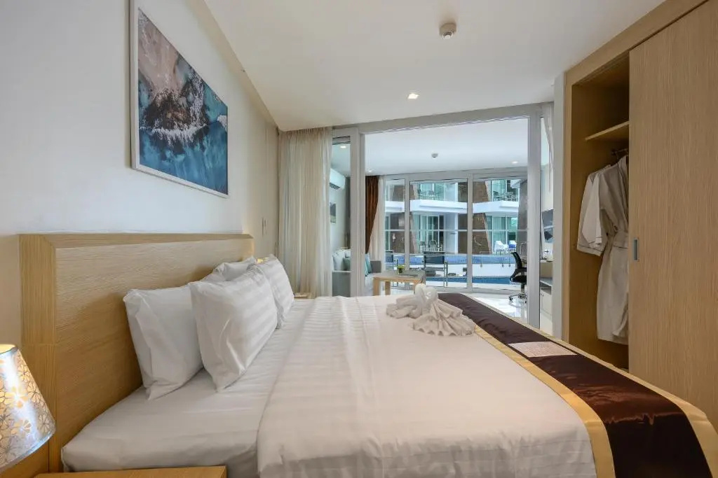 Photo - The Beachfront Hotel Phuket