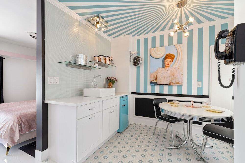 Photo - The Velvet Rope PS