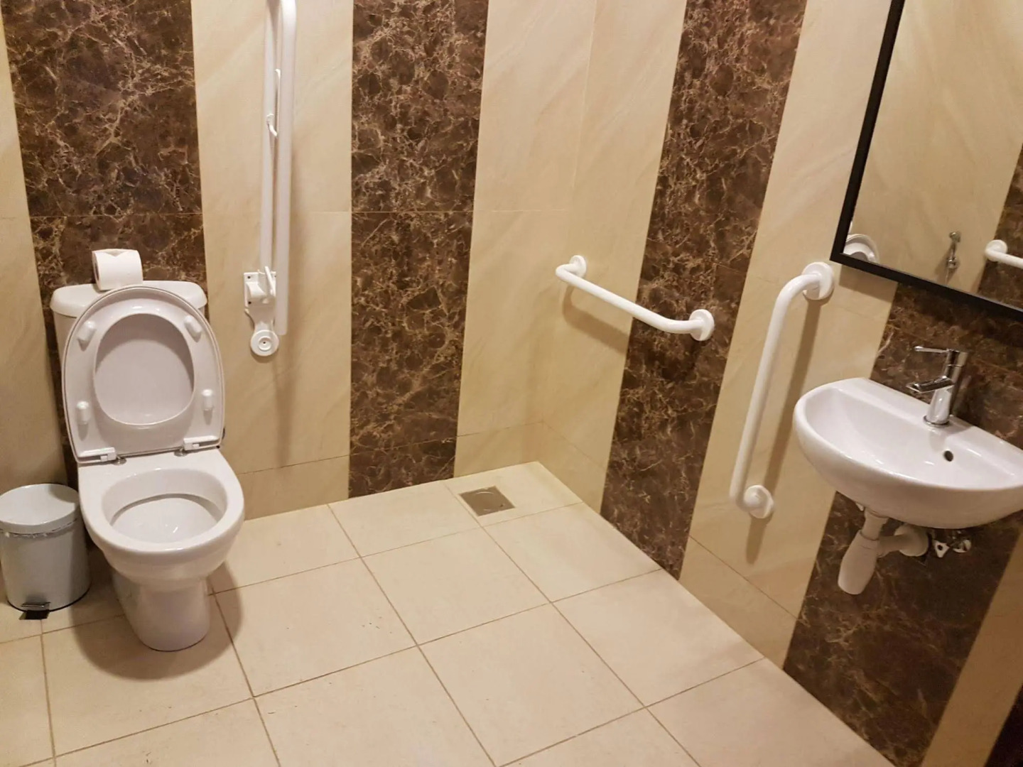 Foto - Dubai Grand Hotel by Fortune, Dubai Airport