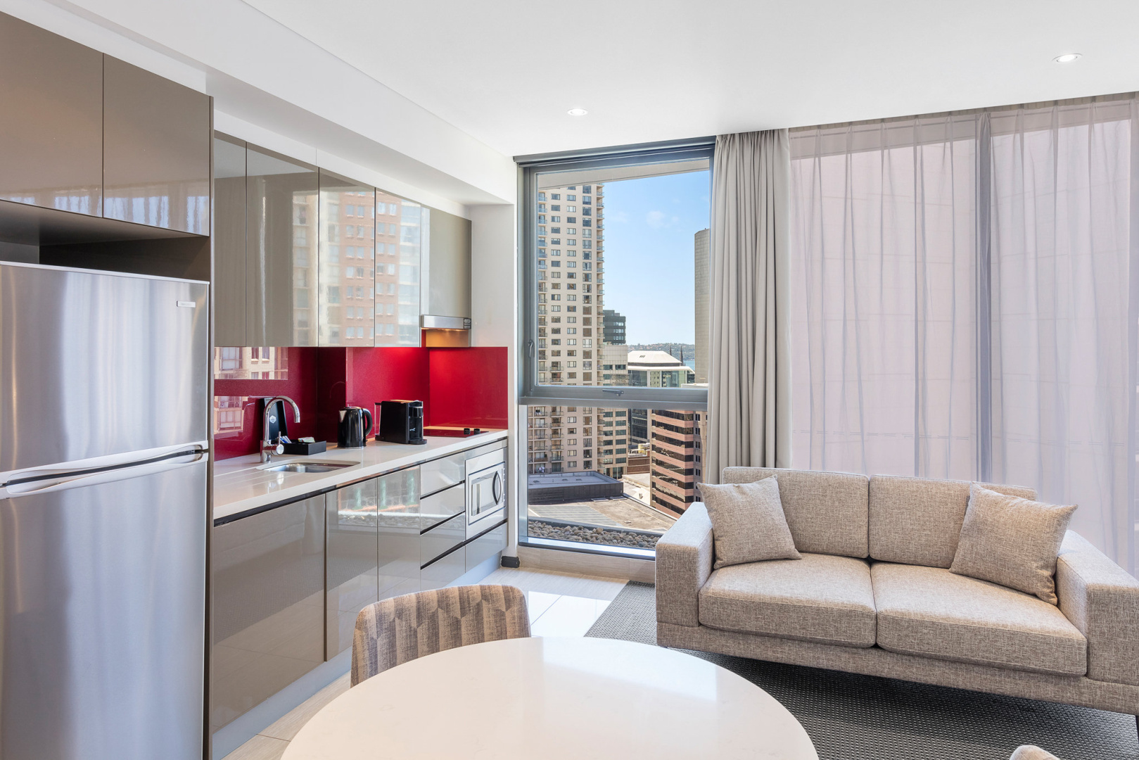 Foto - Meriton Suites Campbell Street, Sydney