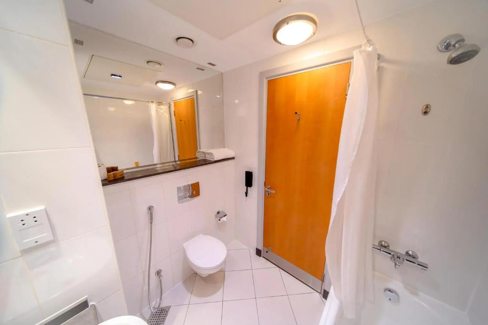 Photo - Premier Inn Abu Dhabi Airport Business Park