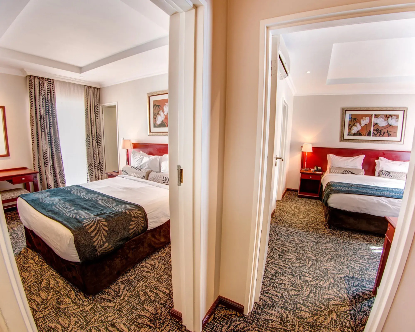Photo - Courtyard Hotel Sandton