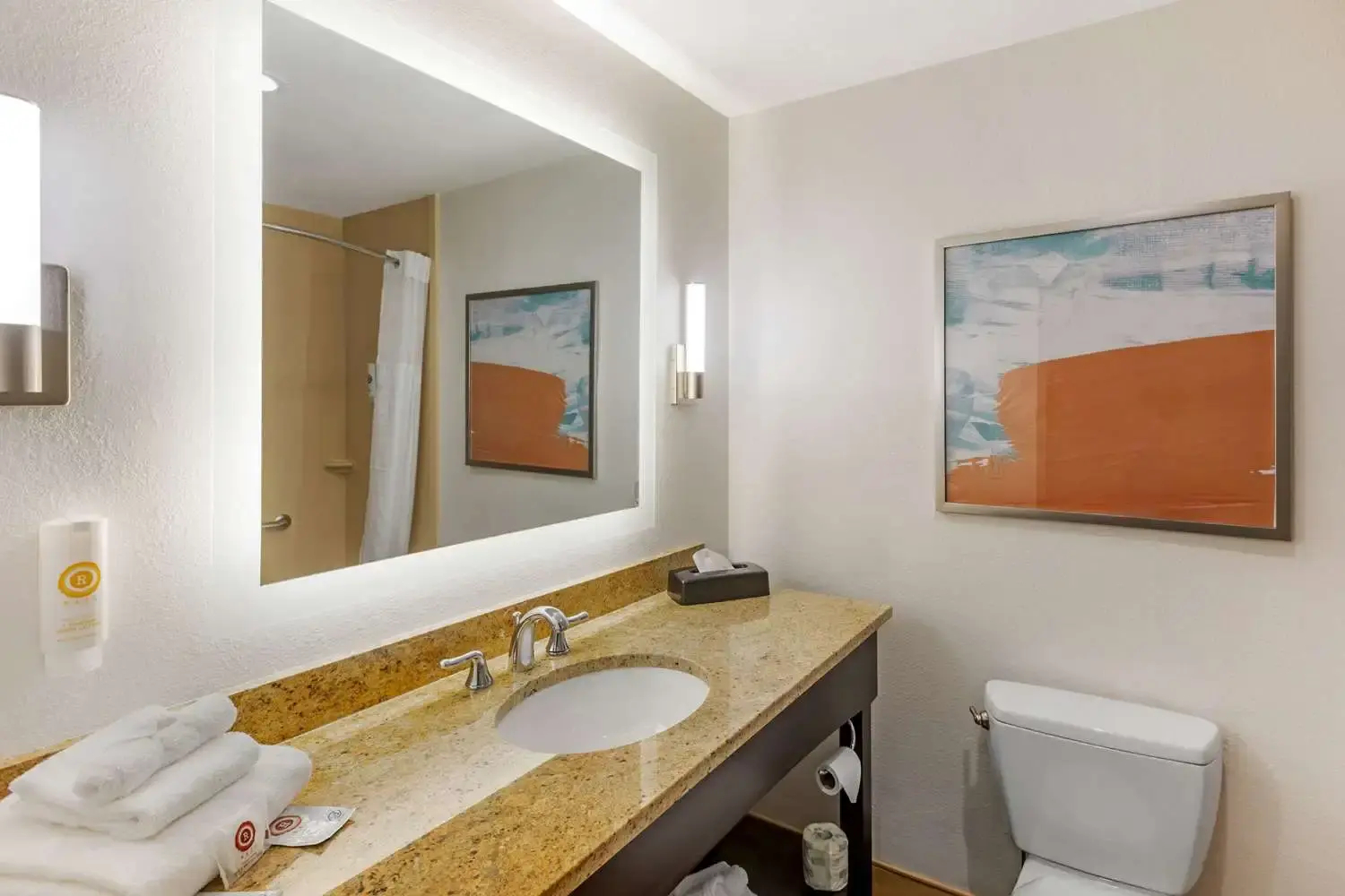 Photo - Comfort Inn & Suites Verona at Turning Stone Resort Casino