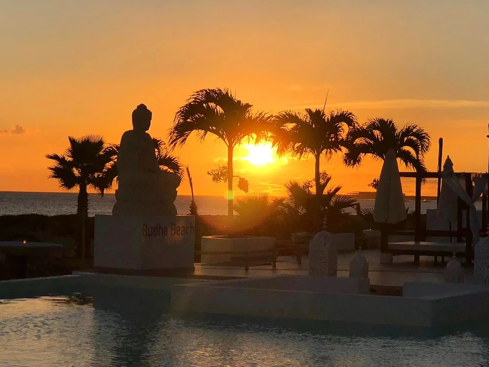 Foto - Hotel LIVVO Budha Beach