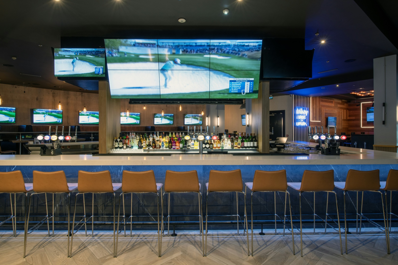 Photo - Sandman Signature Newcastle Hotel