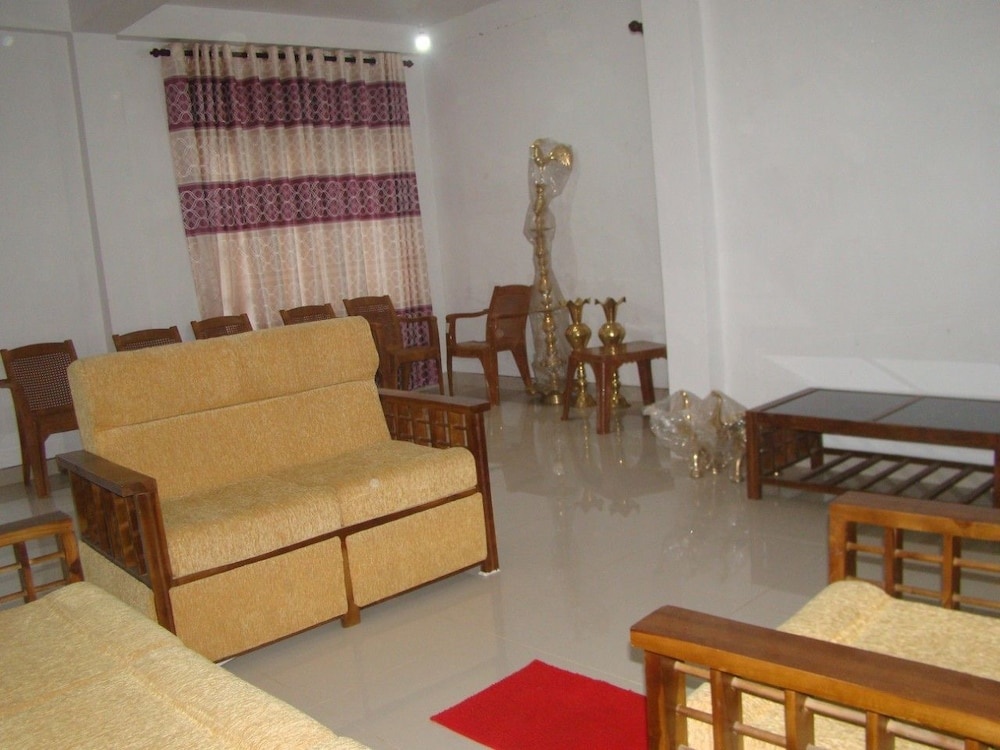 Ella Sashen Hotel