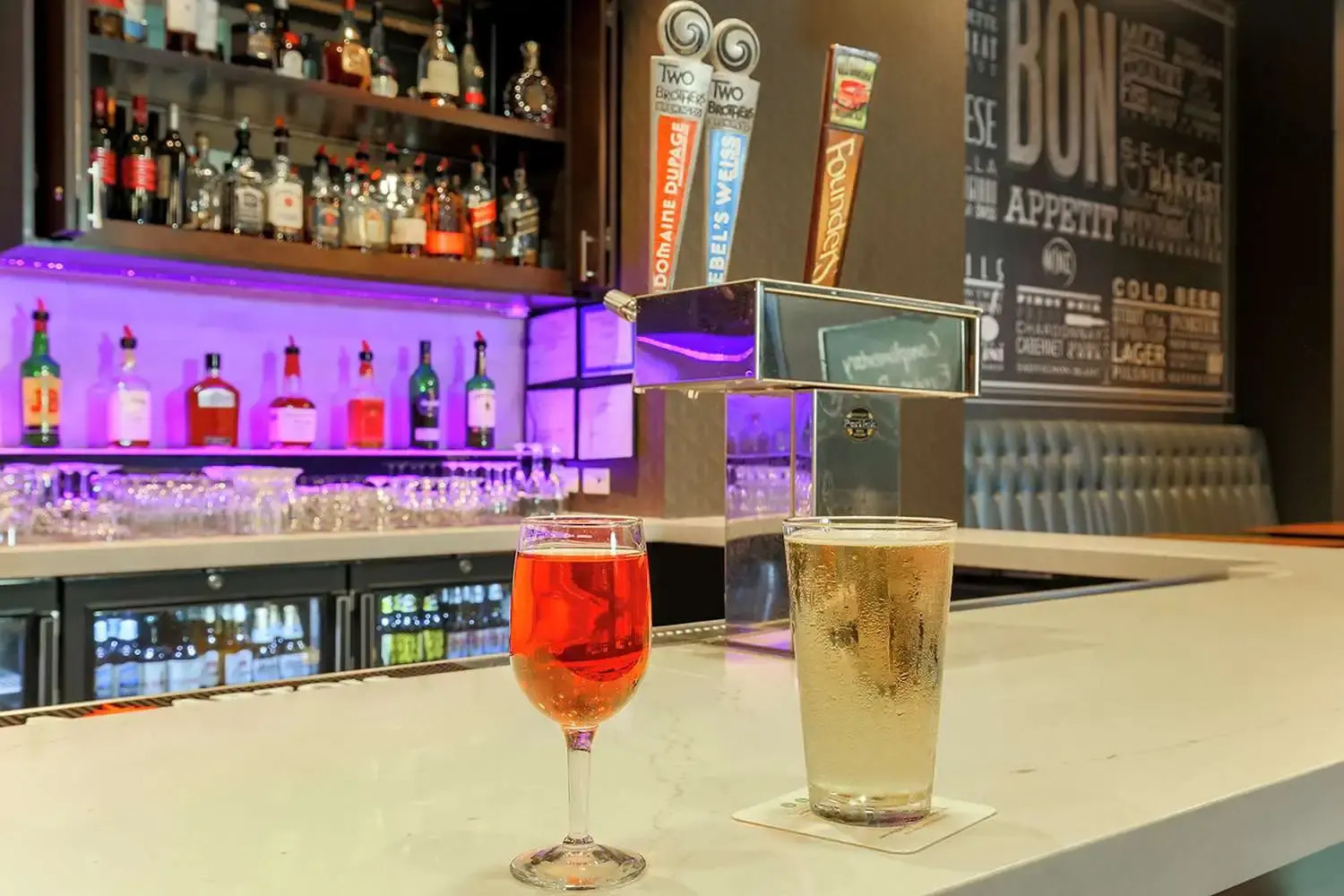 Foto - Embassy Suites by Hilton Chicago Lombard