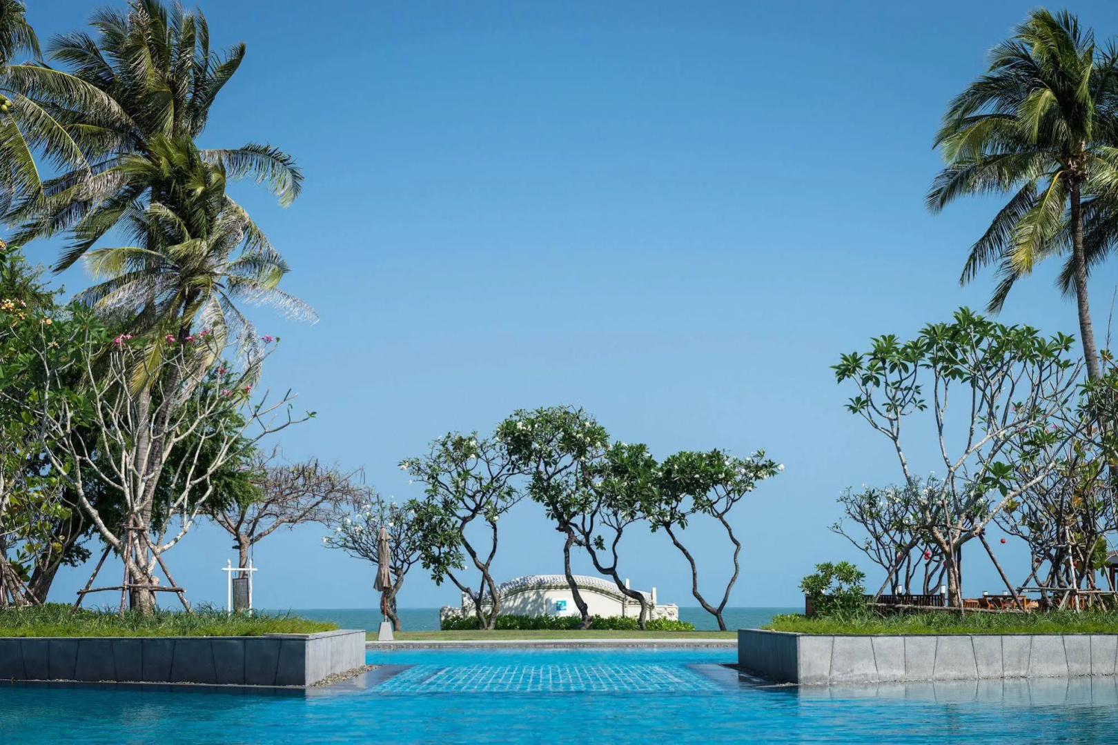Photo - The Regent Cha-Am Beach Resort