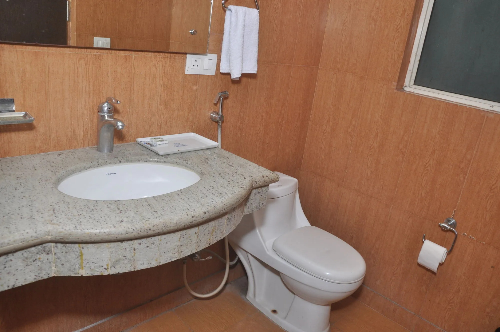 Photo - The Lohmod Premier On Delhi- Gurgaon Expressway Adj Aerocity -With Free Airport Pickup